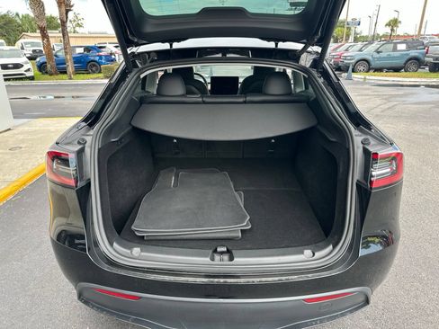 Used 2023 Tesla Model Y Long Range AWD/4WD image 14