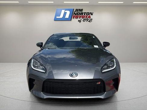New 2026 Toyota GR86 Premium RWD image 2