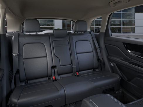 New 2026 Lincoln Corsair Premiere image 11