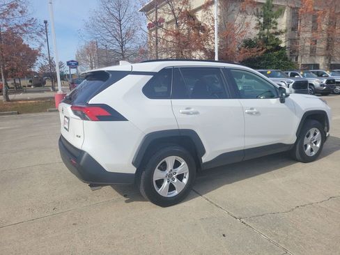 Certified 2019 Toyota RAV4 XLE image 8