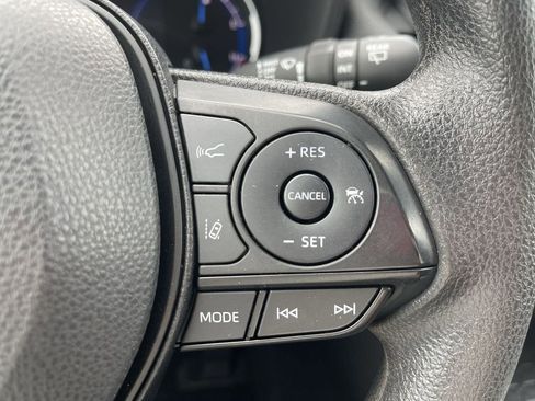 Used 2024 Toyota RAV4 XLE image 20