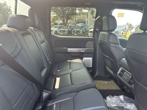 New 2025 Ford F250 Platinum w/ FX4 Off-Road Package image 29
