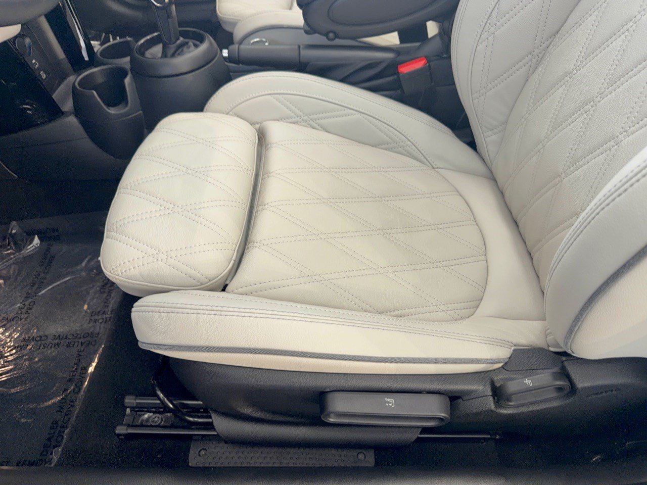 Certified 2024 MINI Cooper S FWD image 16