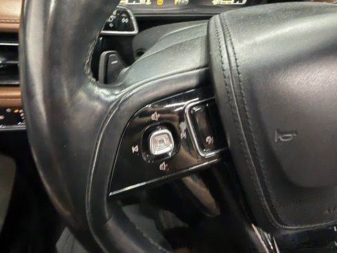 Used 2020 Lincoln Aviator Reserve w/ Equipment Group 201A AWD/4WD image 14