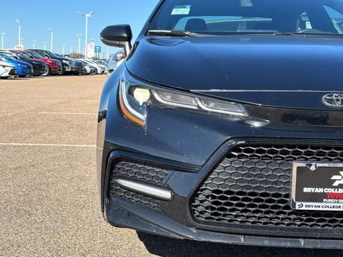 Used 2022 Toyota Corolla SE image 4