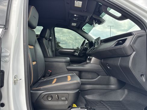 Used 2023 GMC Yukon AT4 w/ AT4 Premium Package AWD/4WD image 34