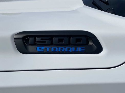 New 2026 RAM 1500 Big Horn AWD/4WD image 9