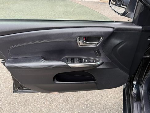 Used 2013 Toyota Avalon XLE Touring FWD image 17