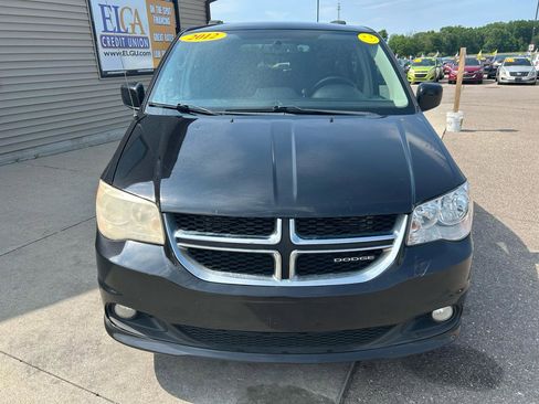 Used 2012 Dodge Grand Caravan Crew w/ Crew Value Pkg FWD image 2