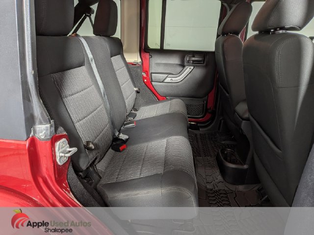 Used 2011 Jeep Wrangler Unlimited Sahara AWD/4WD image 29