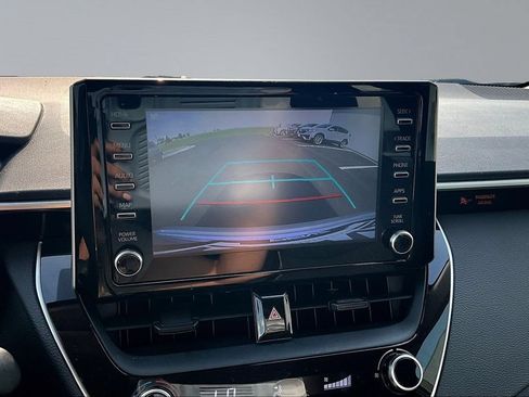 Used 2020 Toyota Corolla LE FWD image 13