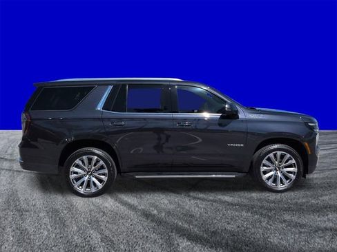 Used 2025 Chevrolet Tahoe High Country image 3