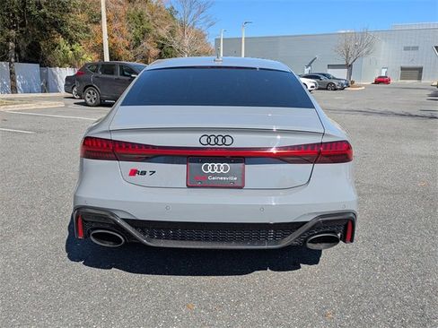 Used 2022 Audi RS 7 Sportback image 7