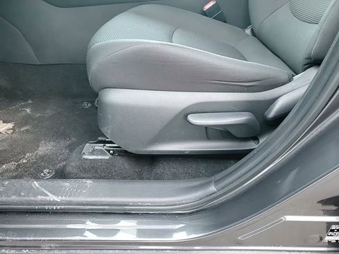 Used 2024 Toyota RAV4 LE image 19