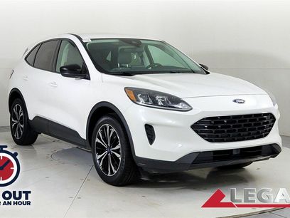 Used 2022 Ford Escape SE w/ SE Sport Appearance Package