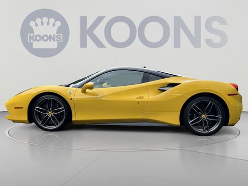 Used 2016 Ferrari 488 GTB RWD image 7