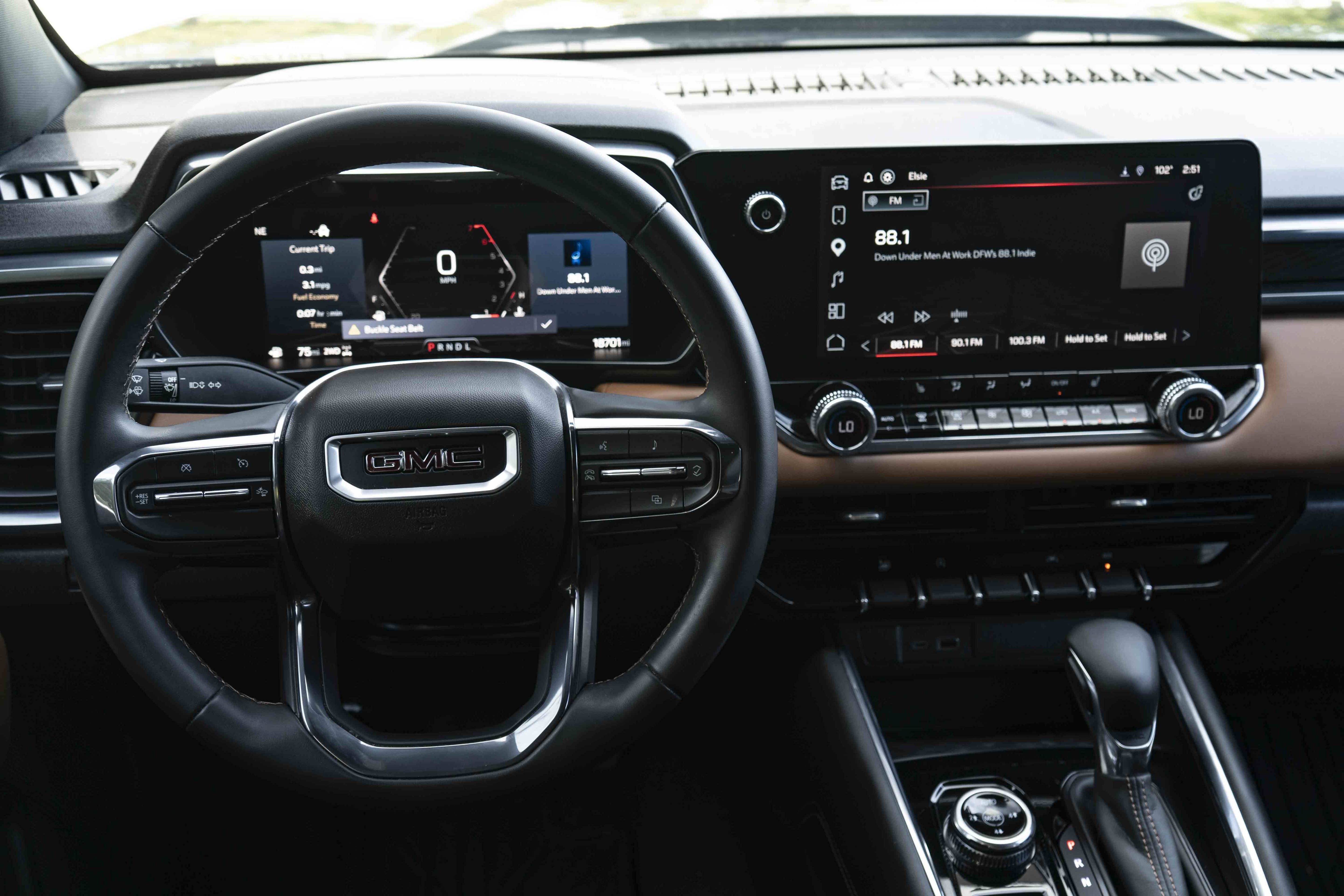 Used 2024 GMC Canyon AT4 w/ Technology Package AWD/4WD image 18
