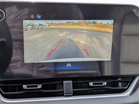 New 2026 Chevrolet Equinox LT w/ Convenience Package II image 23