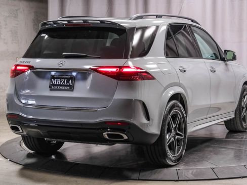 Certified 2025 Mercedes-Benz GLE 350 4MATIC image 4