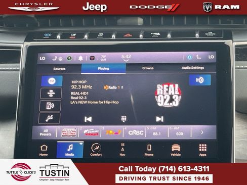 Used 2023 Jeep Grand Cherokee 4WD 4xe image 14