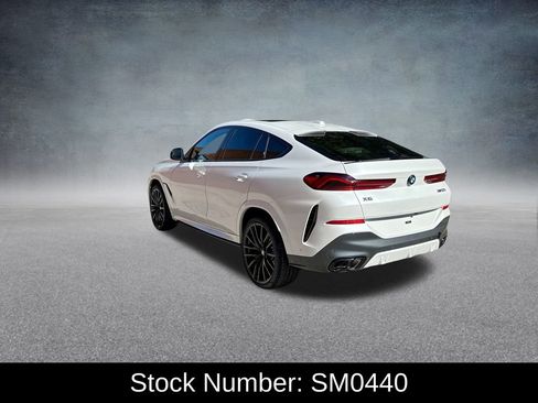 New 2026 BMW X6 M60i image 6