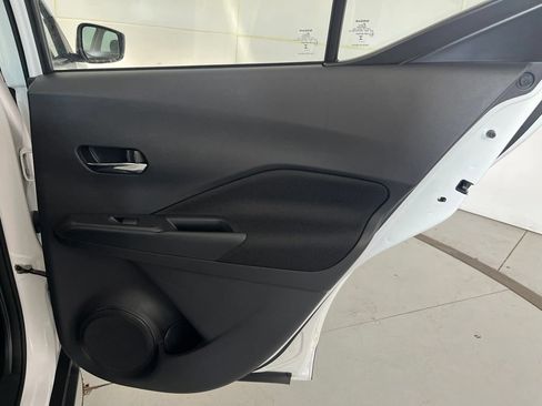 Used 2024 Nissan Kicks SV FWD image 28