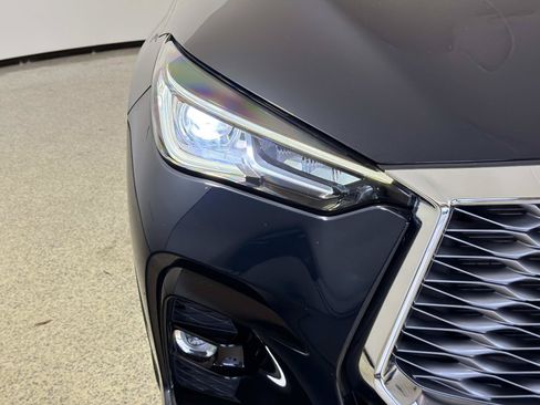 Used 2023 INFINITI QX55 Luxe w/ Cargo Package AWD/4WD image 9