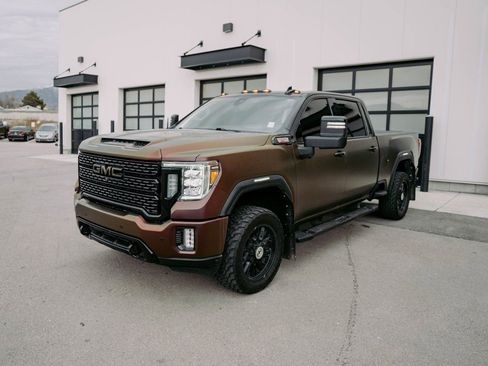 Used 2022 GMC Sierra 2500 Denali w/ Denali Ultimate Package image 3