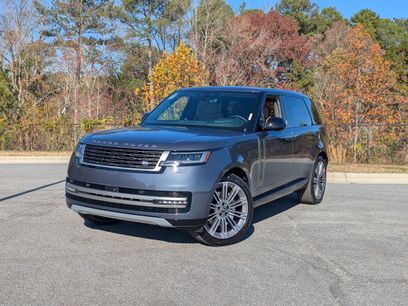 New 2025 Land Rover Range Rover Long Wheelbase SE