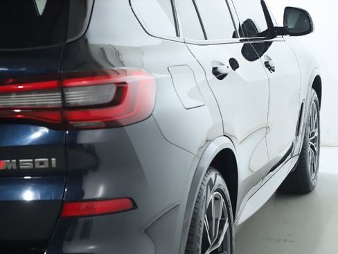 Used 2020 BMW X5 M50i w/ Premium Package image 47