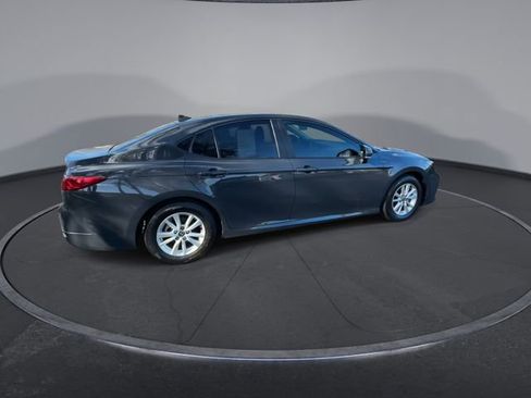 Used 2025 Toyota Camry LE image 15