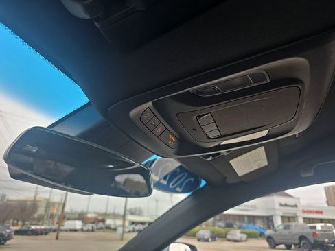 Used 2022 Cadillac CT4 Luxury w/ Cold Weather Package RWD image 17