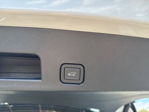 New 2025 Buick Enclave Sport Touring w/ Power Package image 13