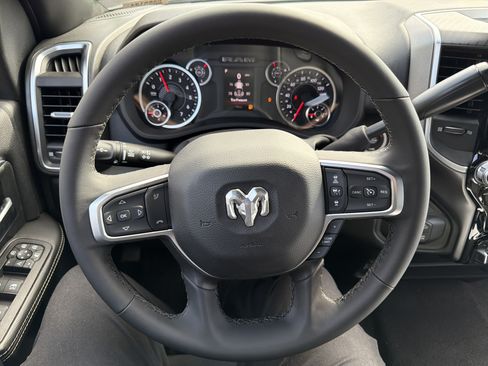 Used 2025 RAM 2500 Big Horn AWD/4WD image 18