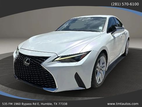 Used 2022 Lexus IS 300 RWD image 3