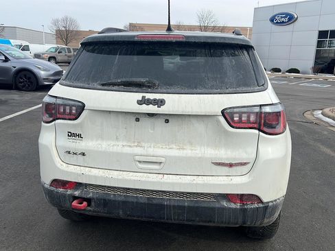 Used 2020 Jeep Compass Trailhawk image 7