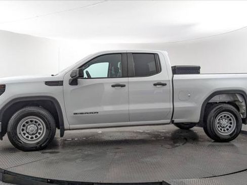 Used 2023 GMC Sierra 1500 Pro w/ Convenience Package RWD image 3