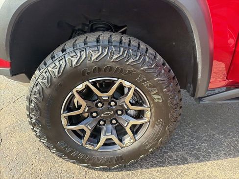 Used 2024 Chevrolet Colorado ZR2 w/ LPO, Flex Utility Package image 26