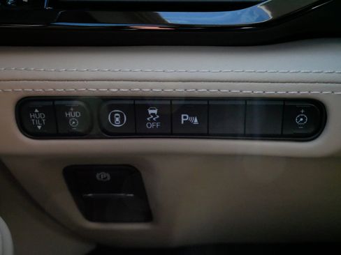 Used 2023 Acura MDX SH-AWD w/ Advance Package image 32