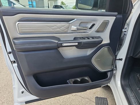 Used 2022 RAM 1500 Limited AWD/4WD image 15