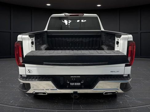 Used 2023 GMC Sierra 1500 SLT w/ SLT Premium Plus Package image 17
