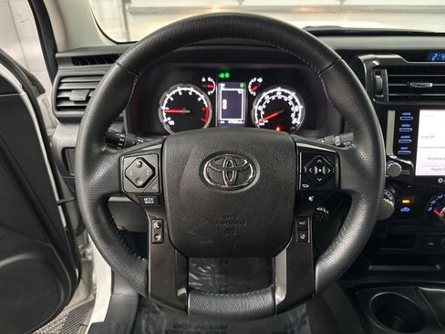 Used 2020 Toyota 4Runner Venture image 16