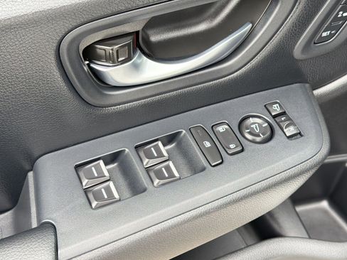 Used 2025 Honda Pilot Black Edition image 20