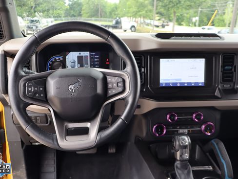 Used 2022 Ford Bronco Wildtrak AWD/4WD image 18