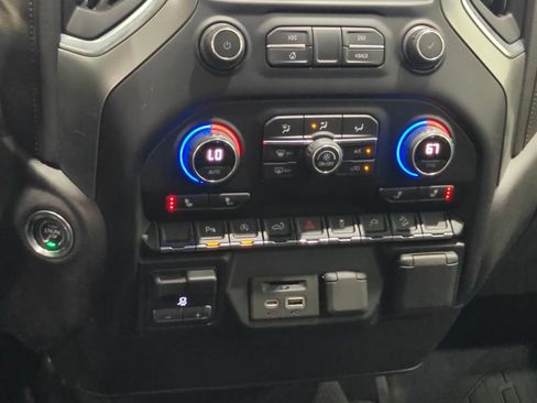 Used 2021 Chevrolet Silverado 1500 LT w/ Z71 Off-Road Package image 8