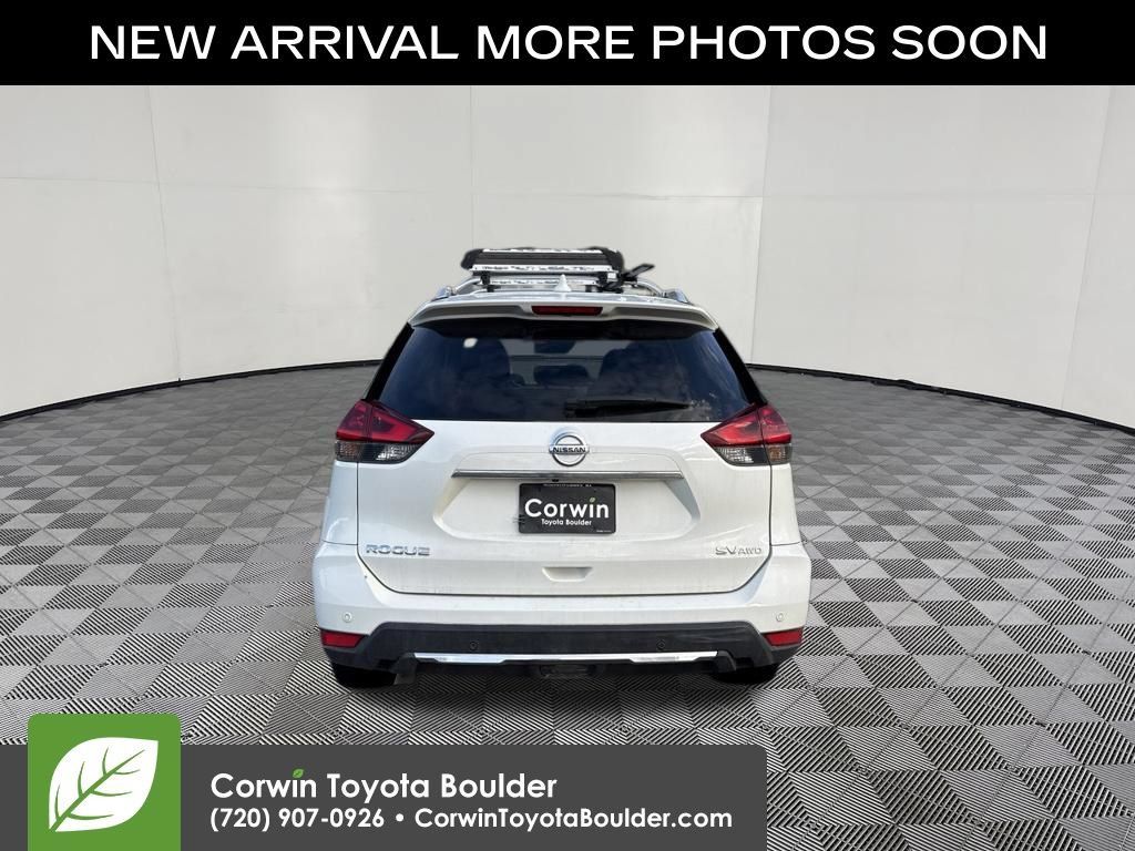 Used 2020 Nissan Rogue SV AWD/4WD image 5