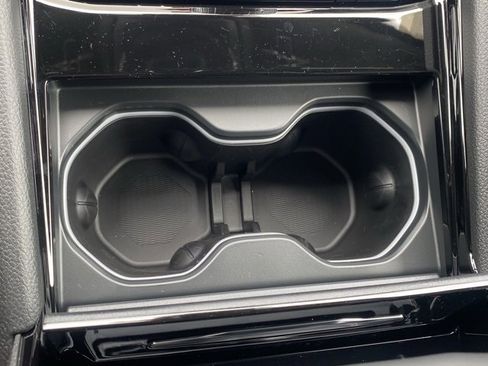 New 2025 Jeep Grand Cherokee Overland image 25