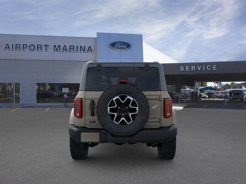 New 2026 Ford Bronco Outer Banks AWD/4WD image 6