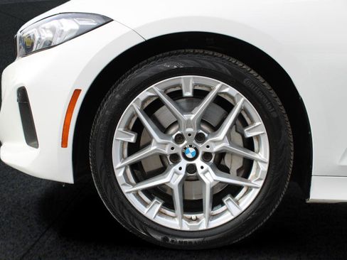 Used 2025 BMW 330i Sedan image 15