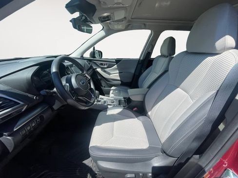 Used 2024 Subaru Forester Premium AWD/4WD image 9